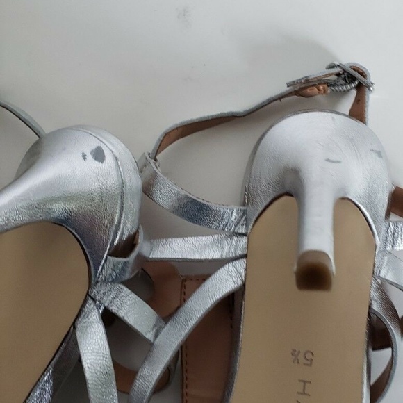 Halston Heritage Shoes | The RealReal Halston Heritage Women\'s Size 5.5 Silver Heels